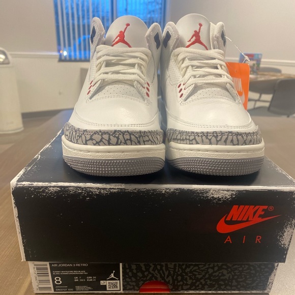 Air Jordan White Cement 3’s (2023) - Picture 3 of 5